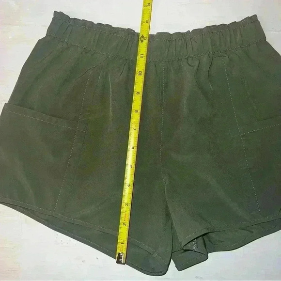 Vanilla Star Olive Green Cargo Women's Shorts Size XS - Picture 7 of 7